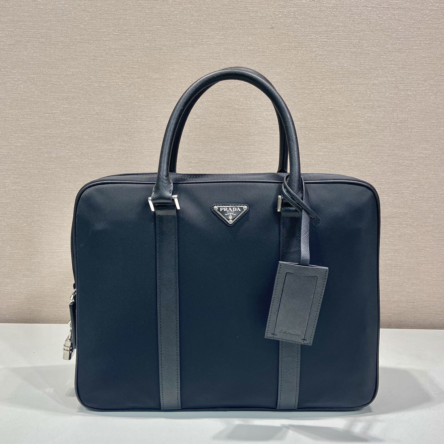 Pra*a briefcase